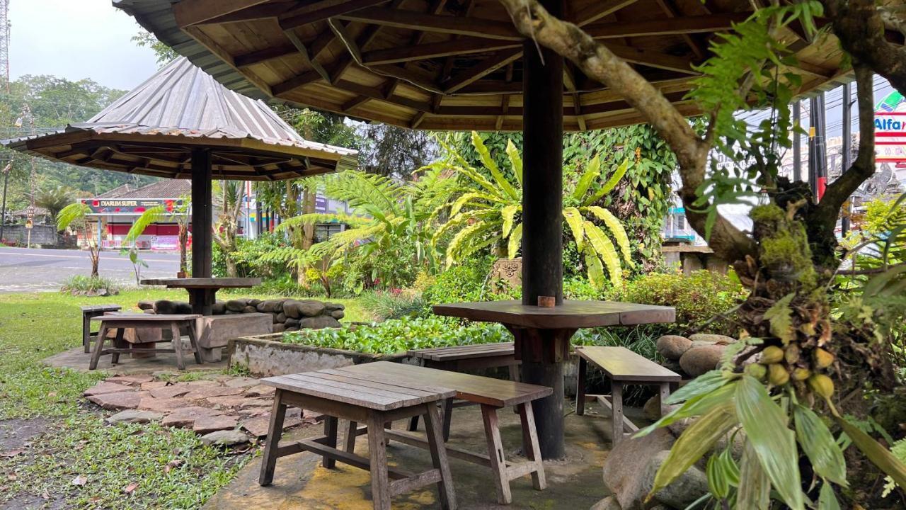 Chakra Tavern ブドゥグル エクステリア 写真